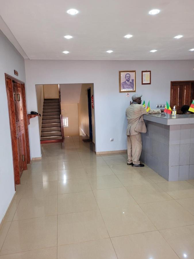 Hotel Altitel Bafoussam Ngoại thất bức ảnh