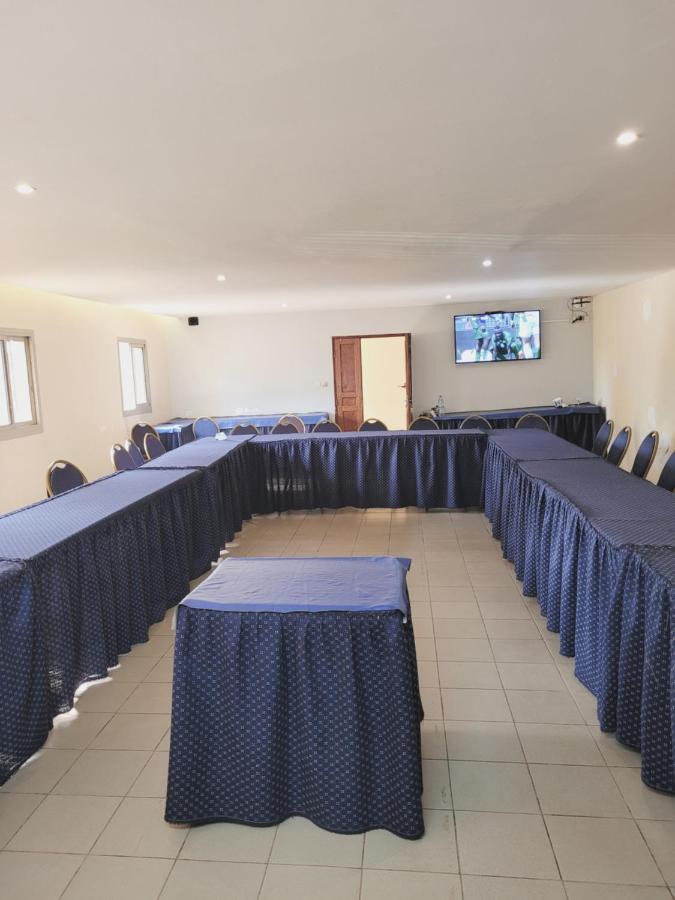 Hotel Altitel Bafoussam Ngoại thất bức ảnh