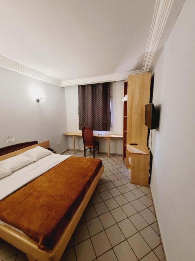 Hotel Altitel Bafoussam Ngoại thất bức ảnh