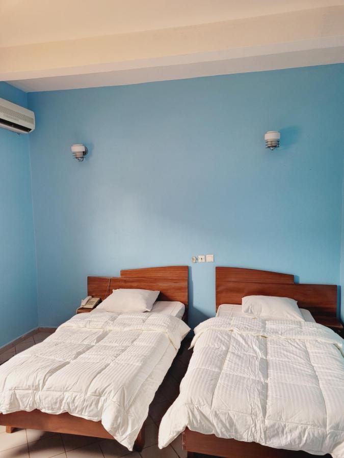 Hotel Altitel Bafoussam Ngoại thất bức ảnh