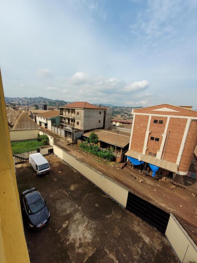 Hotel Altitel Bafoussam Ngoại thất bức ảnh