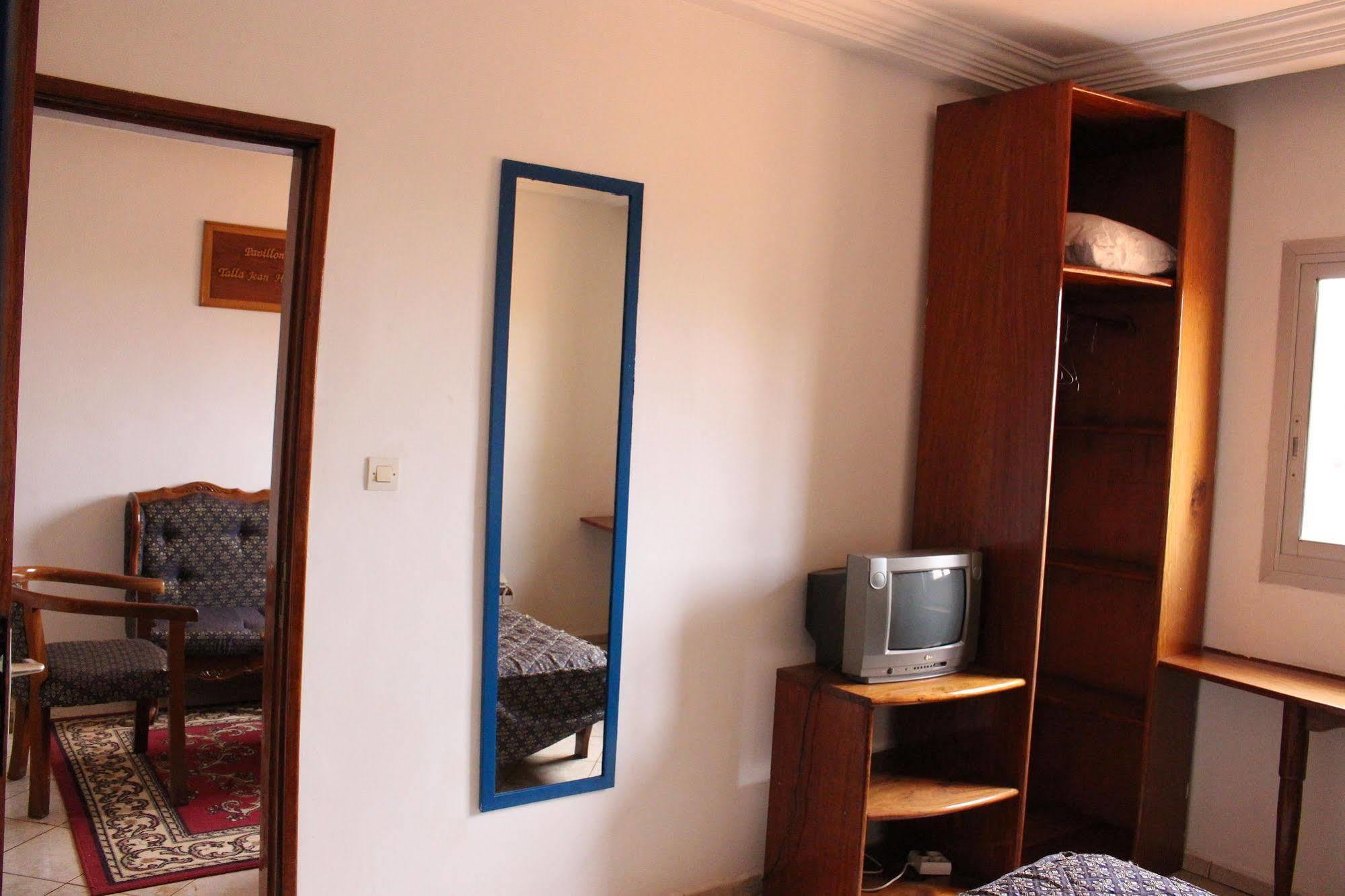 Hotel Altitel Bafoussam Ngoại thất bức ảnh