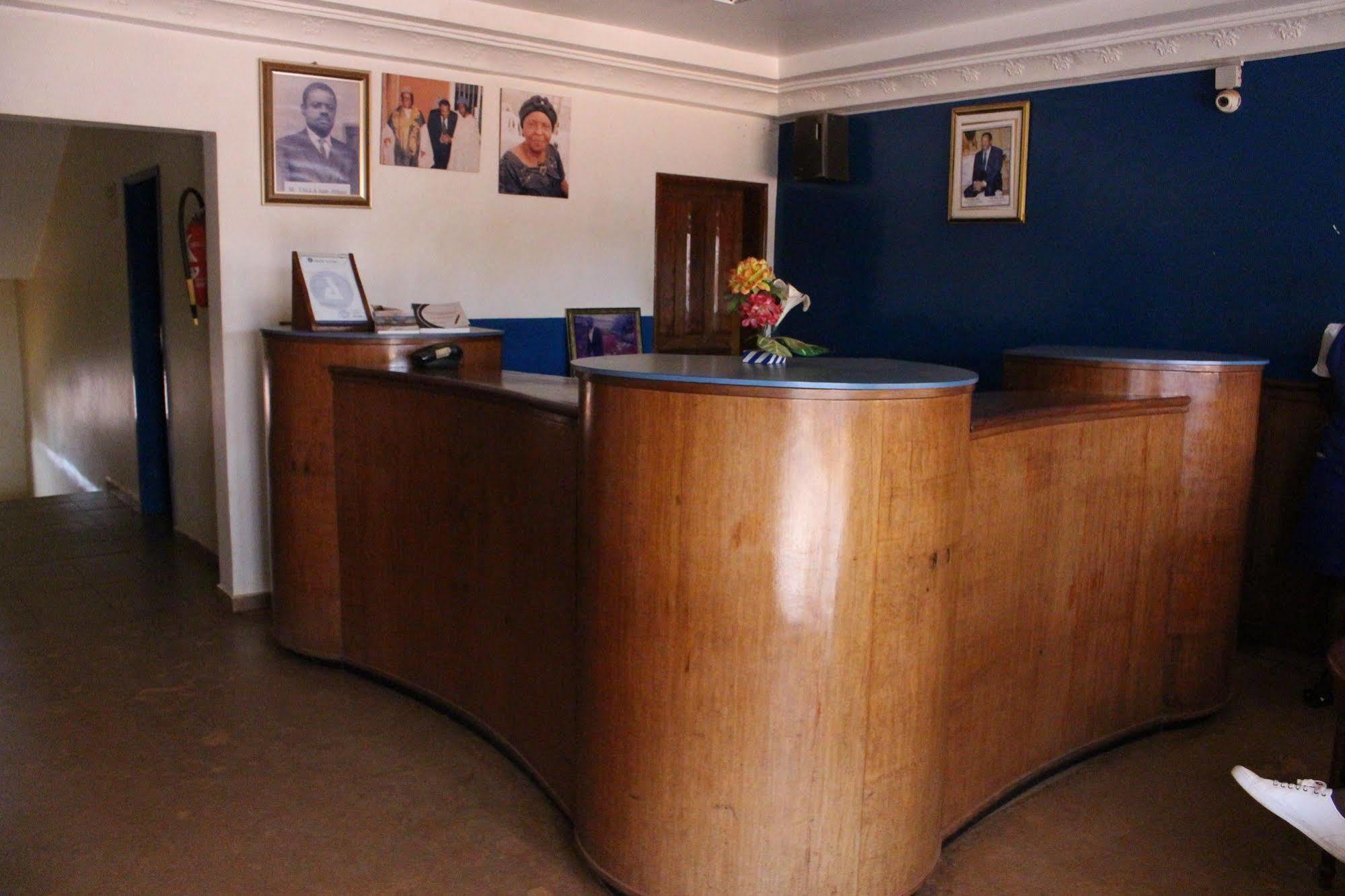 Hotel Altitel Bafoussam Ngoại thất bức ảnh
