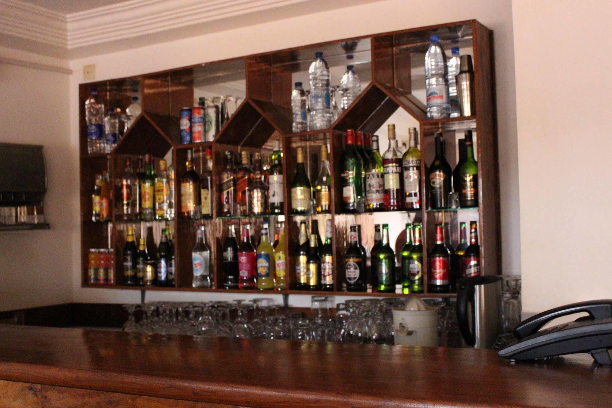 Hotel Altitel Bafoussam Ngoại thất bức ảnh